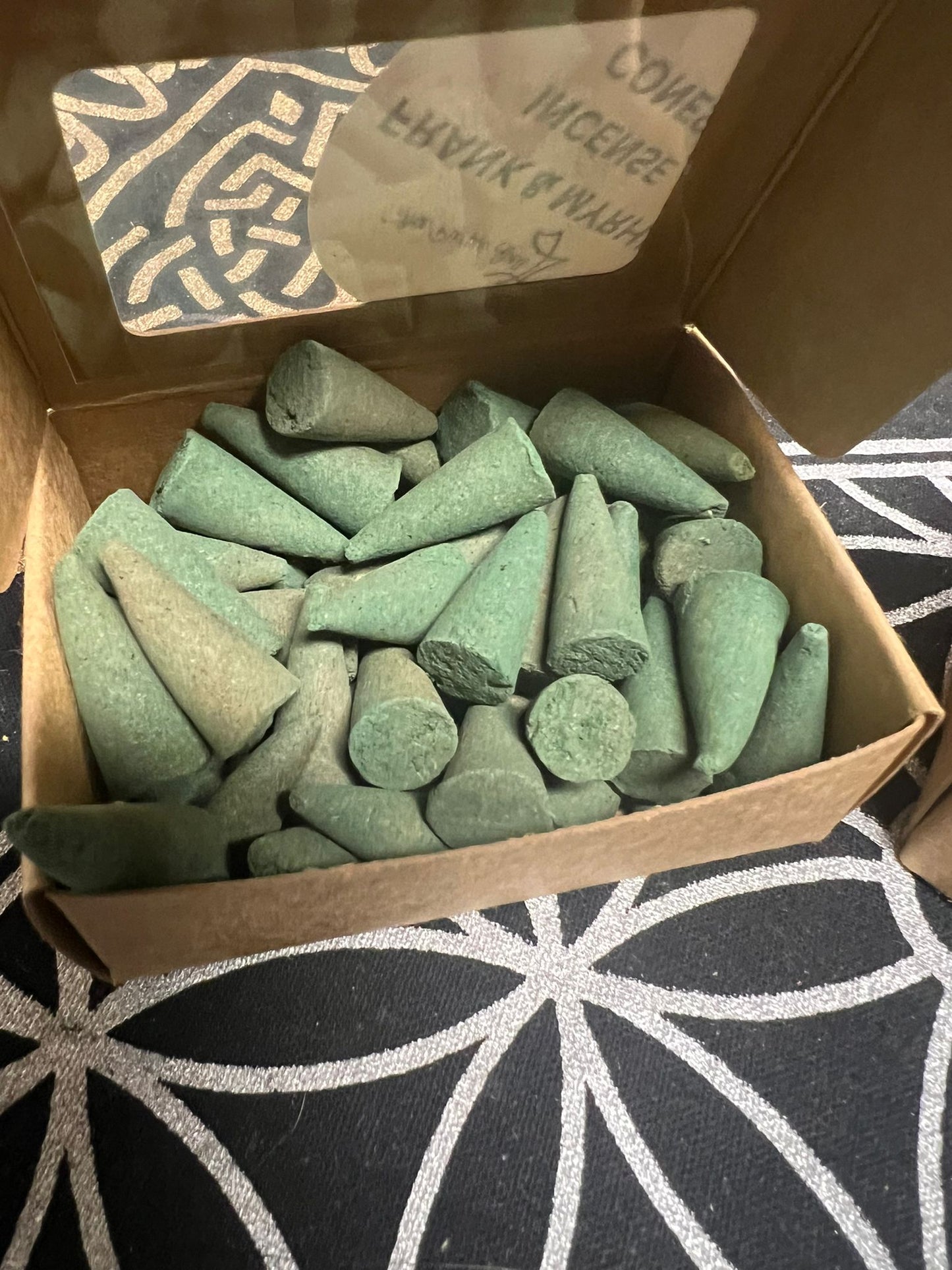 Incense cones | Frankinscense and Myrhh | 50 cones | Home Fragrance