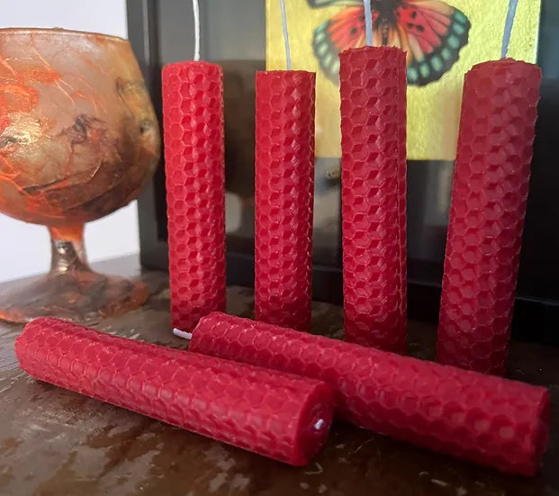 Beeswax Candle | Hand rolled | Red | Rubin Red| Two Sizes | Spell 10 cm | 100 % U.K. Beeswax