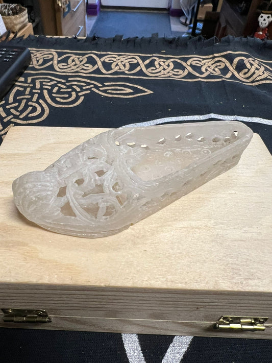 Agate Slipper | Metaphysical Healing | Crystal Ornament